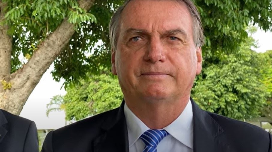 Bolsonaro diz que é questão de segurança sobre filha em colégio