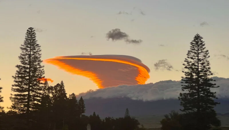 Nuvens estranhas aparecem no Havaí nos EUA CLM Brasil