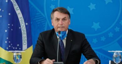 Bolsonaro anula decreto que criou comitê para enfrentar o Coronavírus