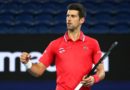 Novak Djokovic vence batalha judicial para permanecer na Austrália, anulando a decisão do governo de cancelar seu visto por não ter sido vacinado