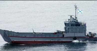 Rússia ‘afunda acidentalmente seu próprio navio no Mar Negro’