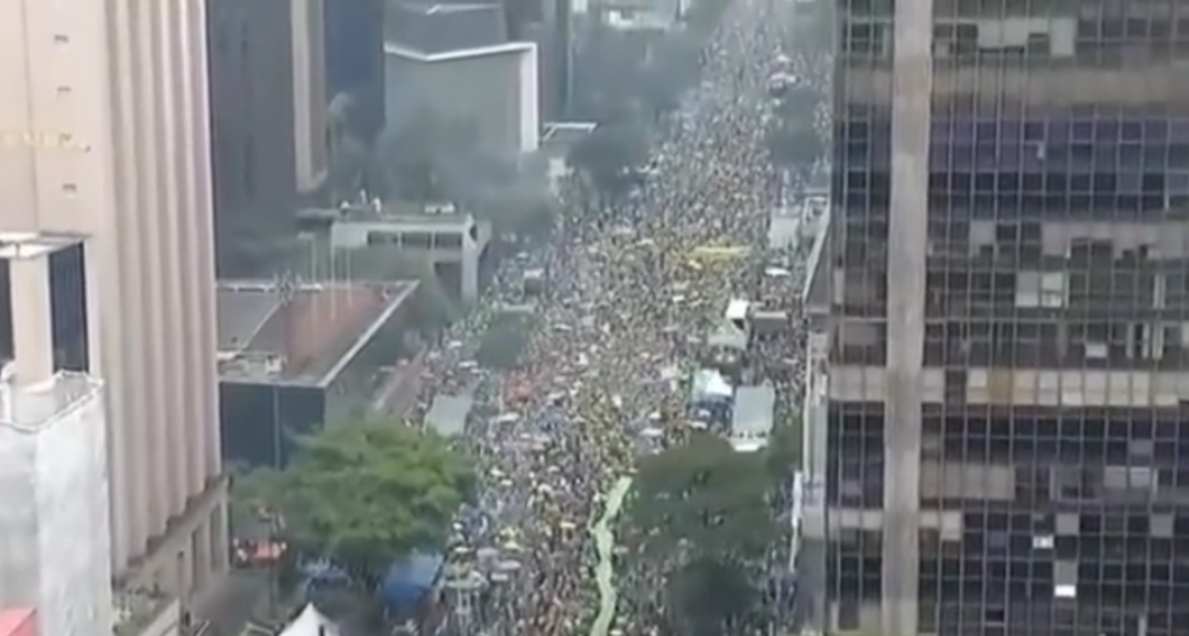 Multidão Realiza Manifestação Em Apoio A Bolsonaro Na Avenida Paulista Vídeo Clm Brasil