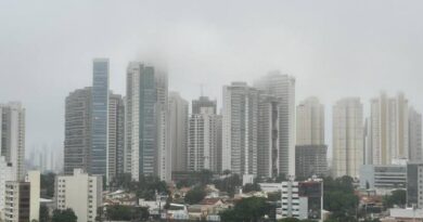 Chuvas alivia estiagem de 150 dias em várias cidades de Goiás teve até granizo; veja vídeo