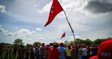 MST invade terras em vários estados devido à insatisfação com Lula