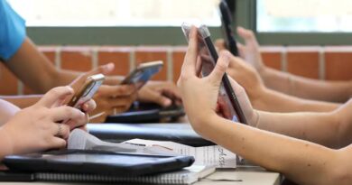 Uso de celulares nas escolas: Senado deve  votar a proposta hoje