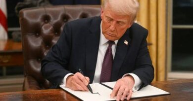 Trump assina decreto que proíbe transições de gênero antes dos 19 anos nos EUA