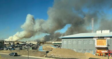 Nova York enfrenta múltiplos incêndios florestais e força retirada de moradores; assista aos vídeos